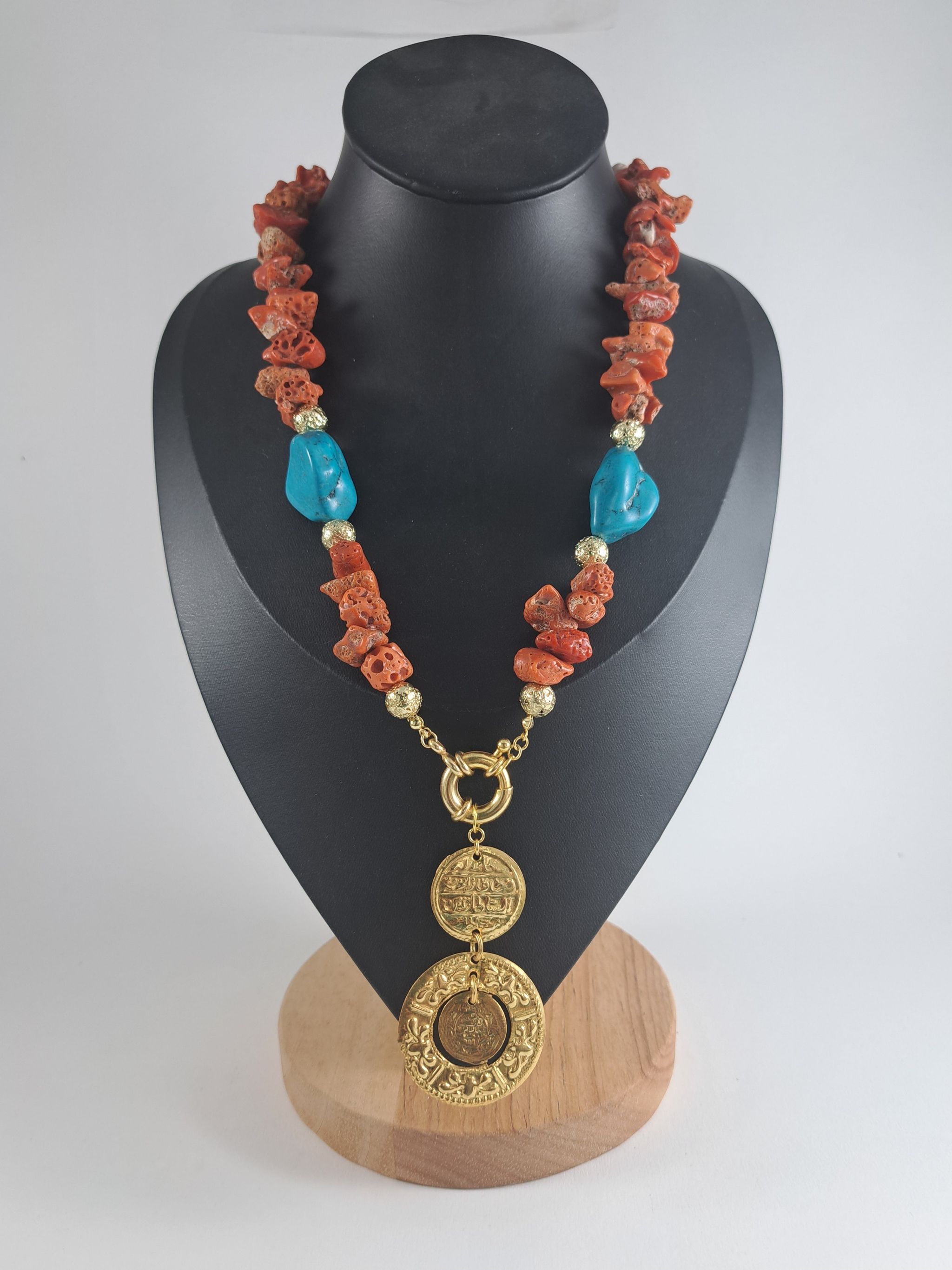 Collier corail et turquoise