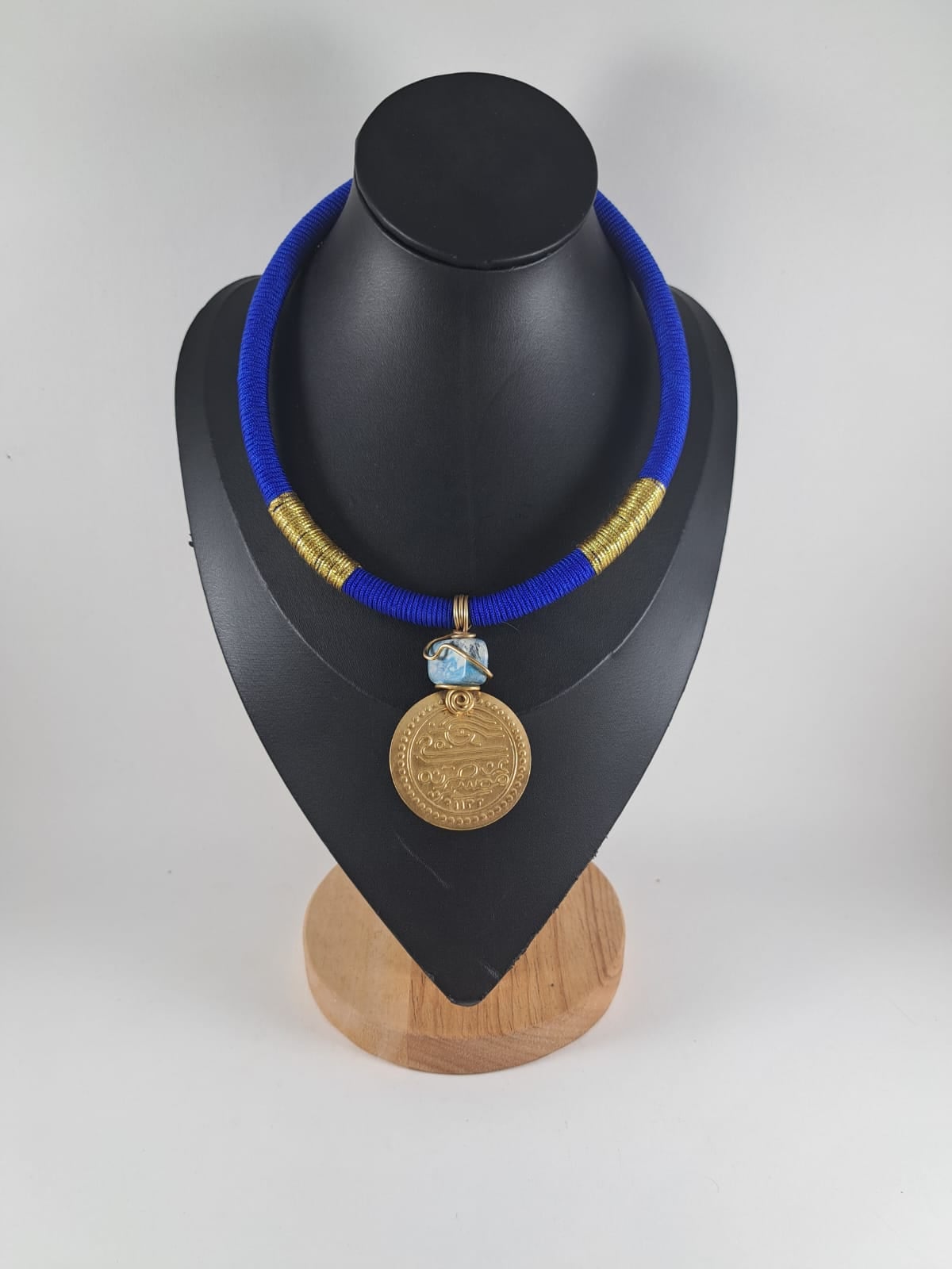 Collier cordon mahboub
